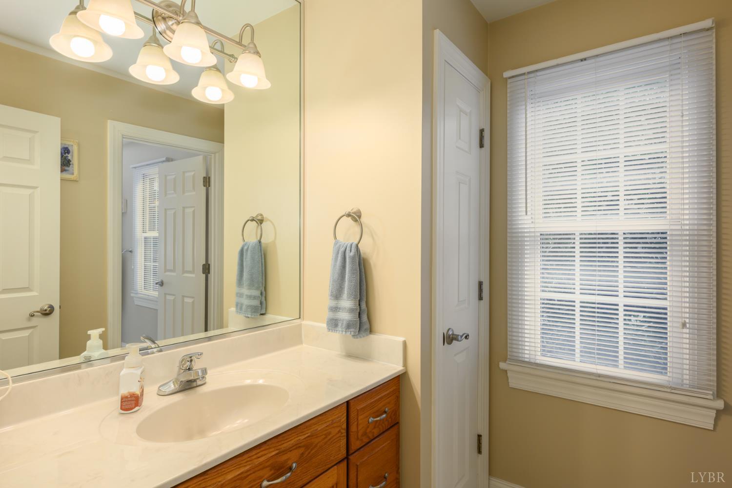302 Longhill Road Goode, VA 24556 - Photo 30 of 41 Gallery Image 30