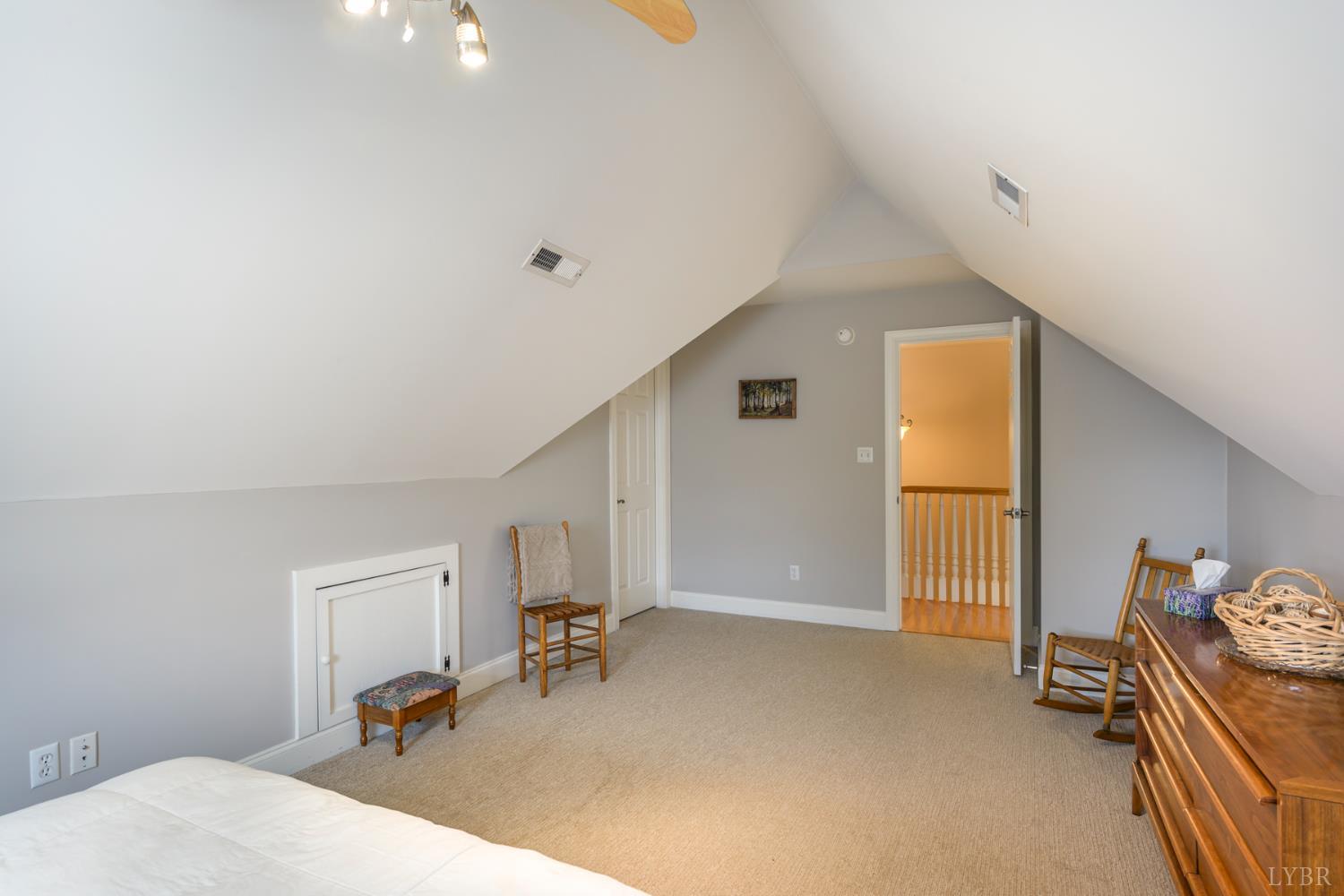 302 Longhill Road Goode, VA 24556 - Photo 40 of 41 Gallery Image 40