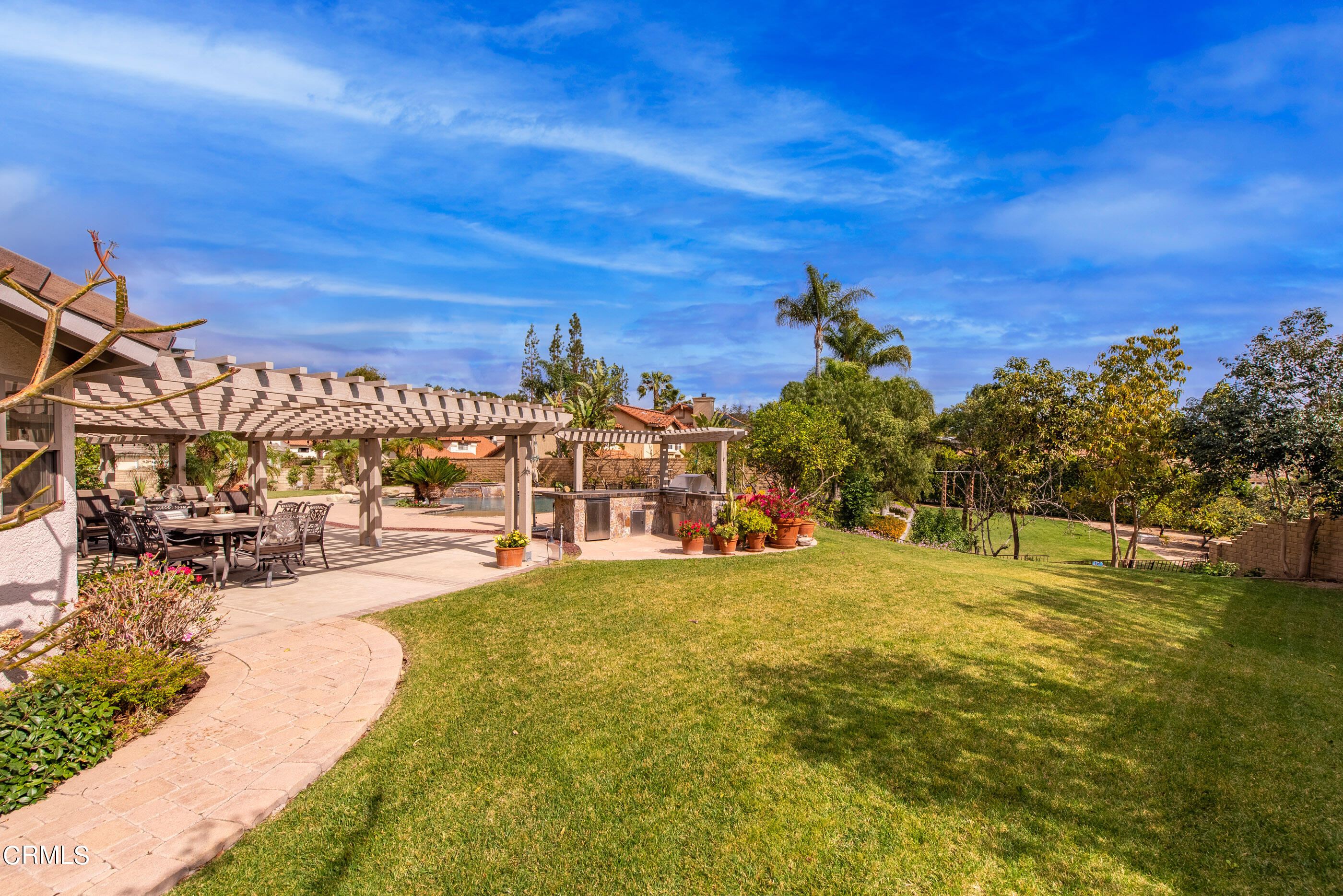 6893 Aviano Drive Camarillo, CA 93012 - Photo 9 of 67 a view of a basket ball ground