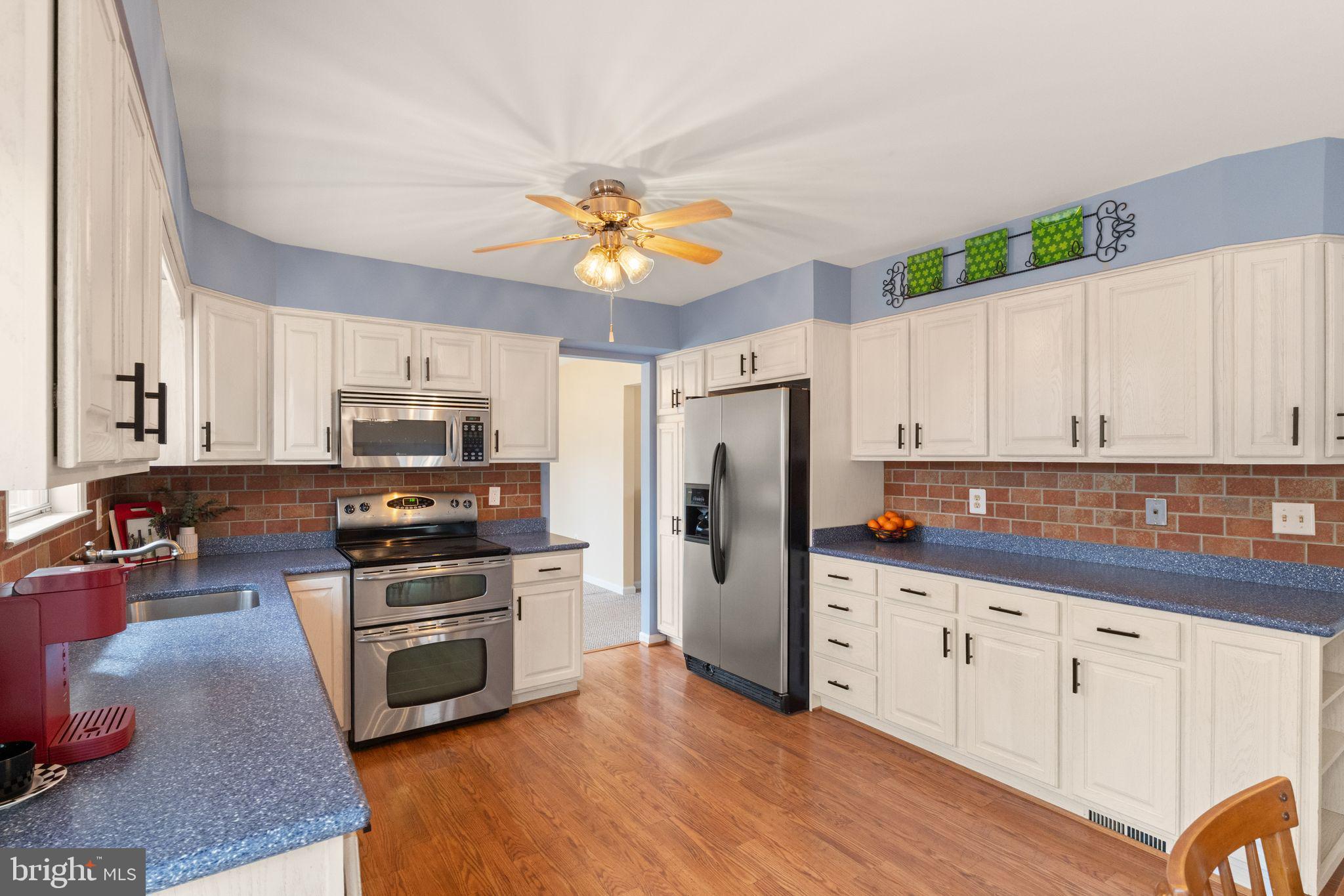 6027 Ridge Ford Drive Burke, VA 22015 - Photo 22 of 74