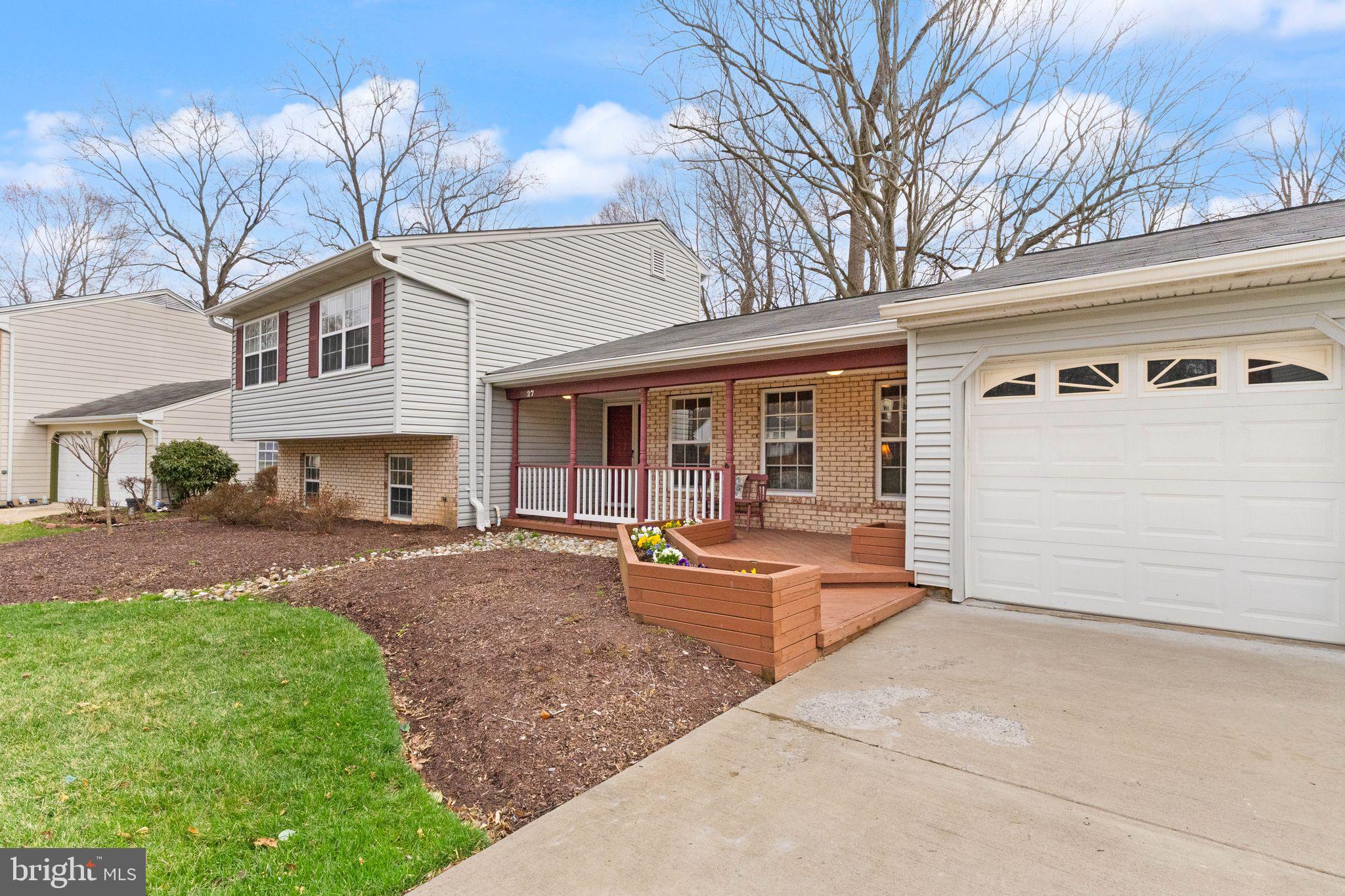 6027 Ridge Ford Drive Burke, VA 22015 - Photo 8 of 74