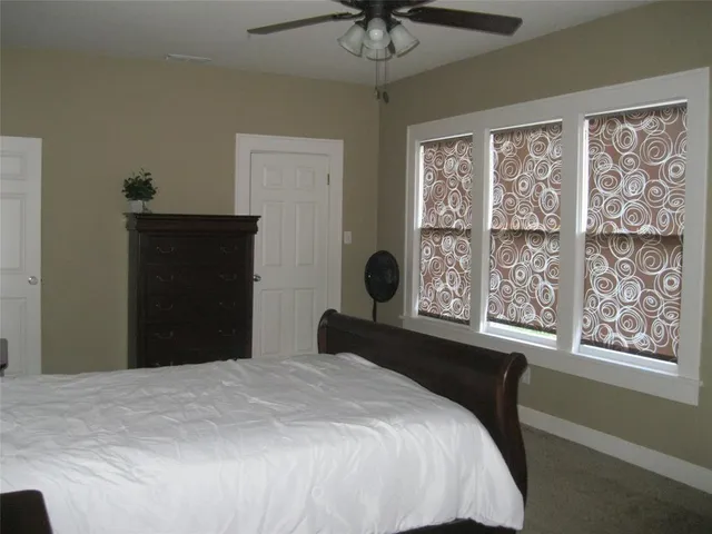 a close view of sink