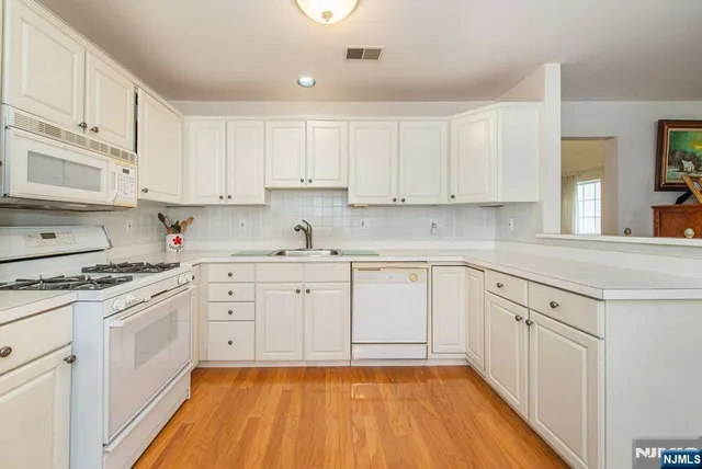 $689,000 | 19 Morning Watch Road, Wayne, NJ 07470