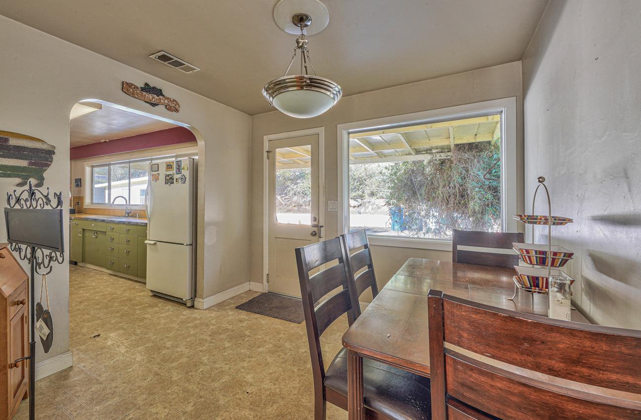 8999 Oak Road Salinas, CA 93907 - Photo 8 of 27 Gallery Image 8