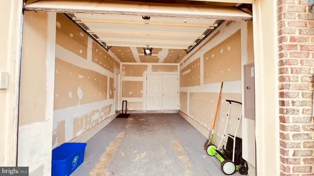 $2,850 | 23329 Brewers Tavern Way, Clarksburg, MD 20871