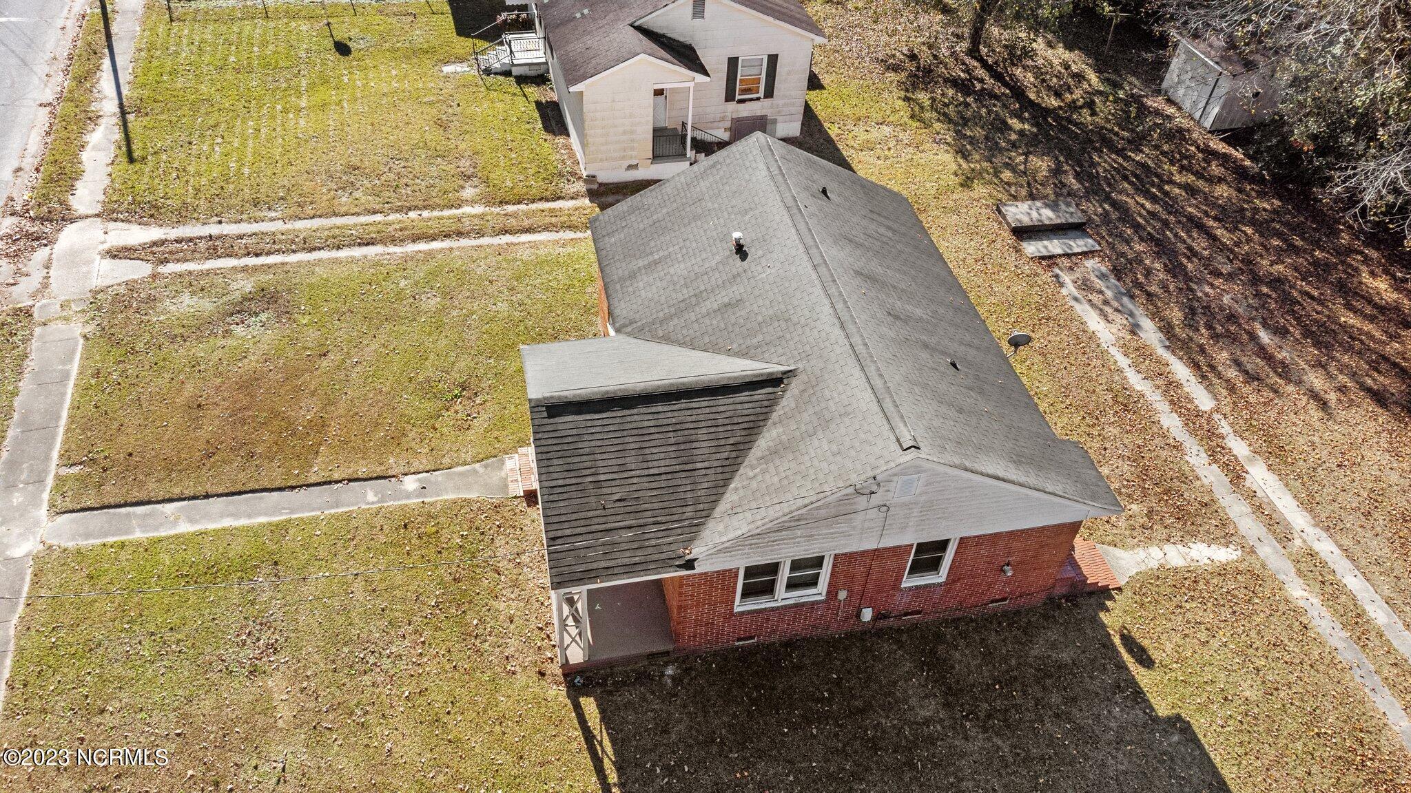 212 North Rochelle Boulevard Kinston, NC 28501 - Photo 17 of 22 17-web-or-mls-DJI_0973