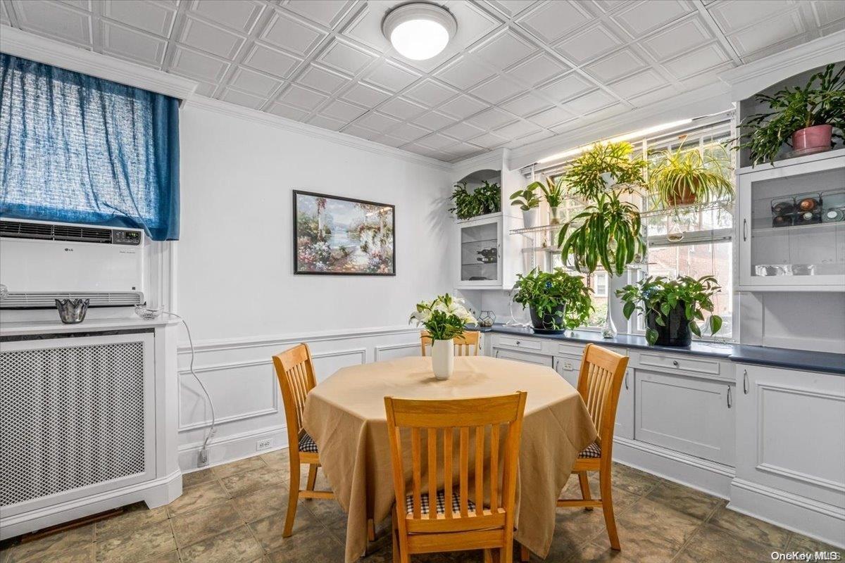 164-28 77th Road Queens, NY 11366 - Photo 6 of 20 Gallery Image 6