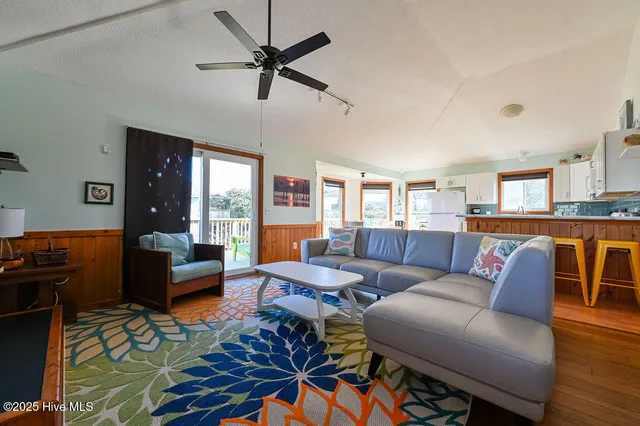 $650,000 | 758 Fish Crow Court, Corolla, NC 27927