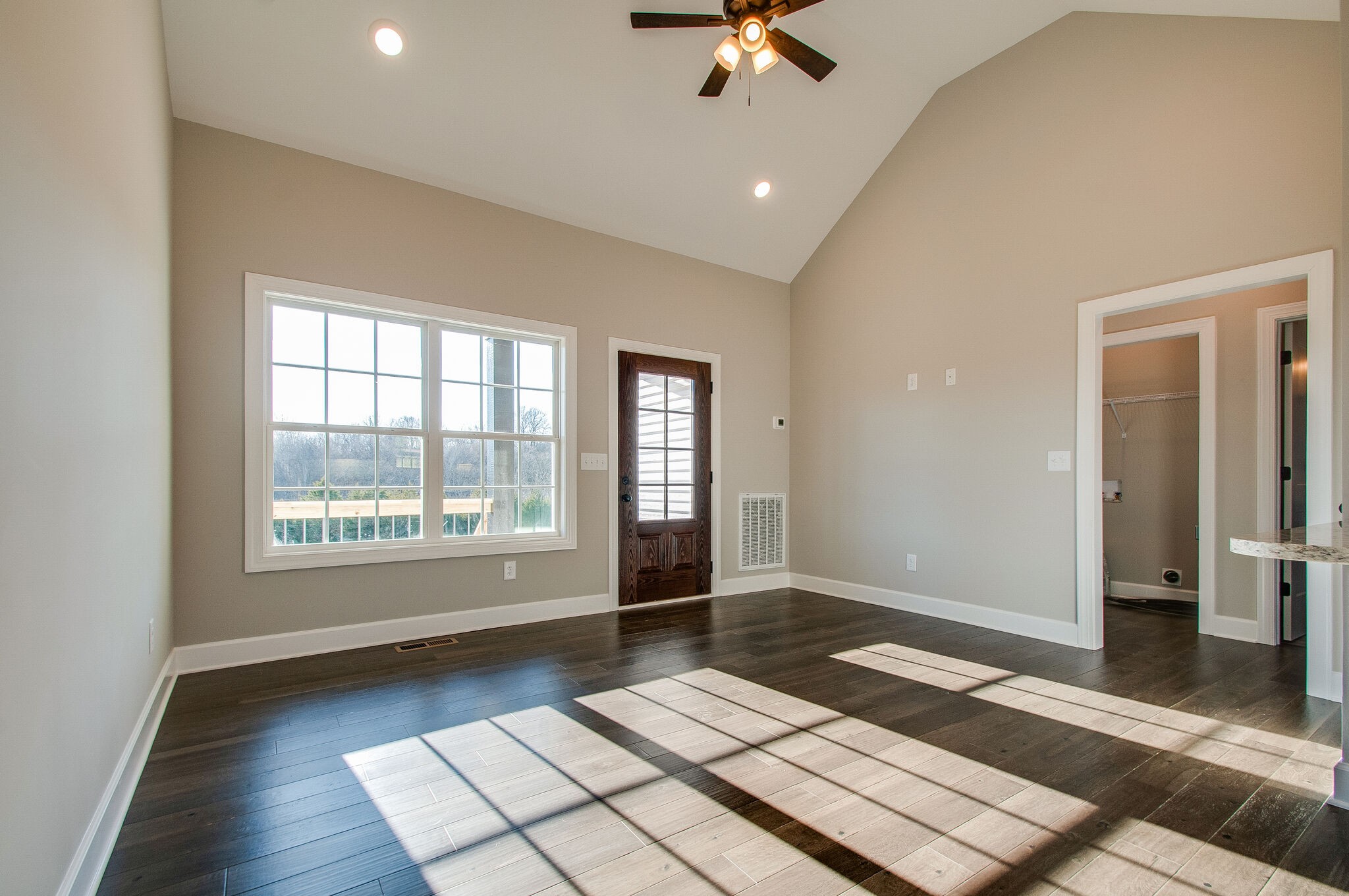 524 Matlock Road Charlotte, TN 37036 - Photo 5 of 25 Gallery Image 5