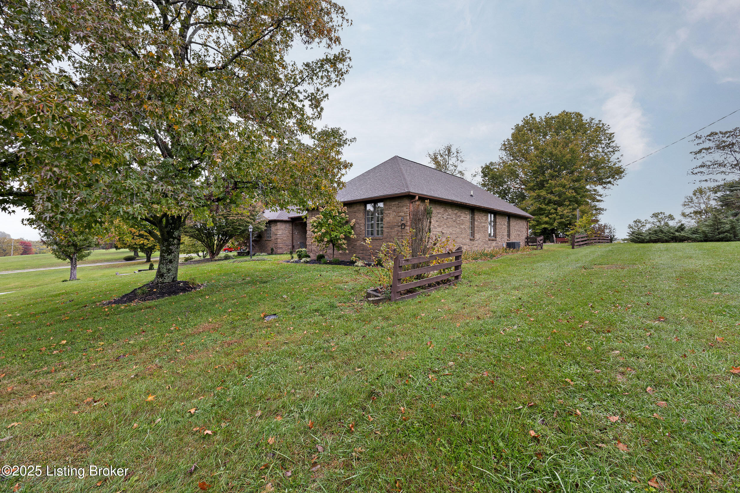 638 Lincoln Park Road Springfield, KY 40069 - Photo 6 of 69 638LincolnParkRd-11