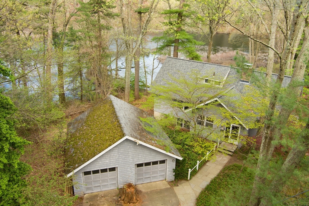 185 Heaths Bridge Road Concord, MA 01742 - Photo 1 of 38 Gallery Image 1