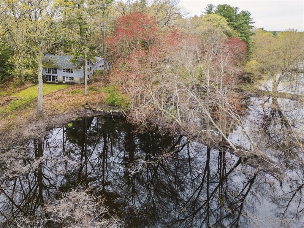 185 Heaths Bridge Road Concord, MA 01742 - Photo 12 of 38 Gallery Image 12