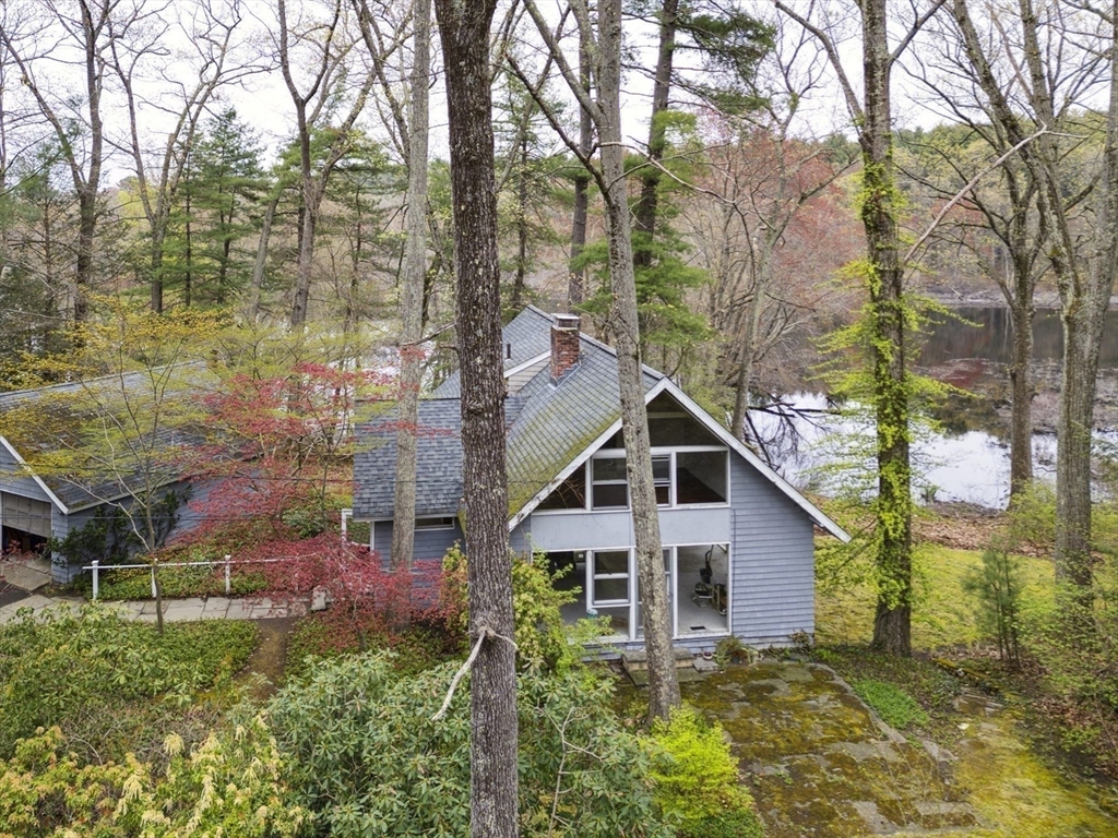 185 Heaths Bridge Road Concord, MA 01742 - Photo 14 of 38 Gallery Image 14