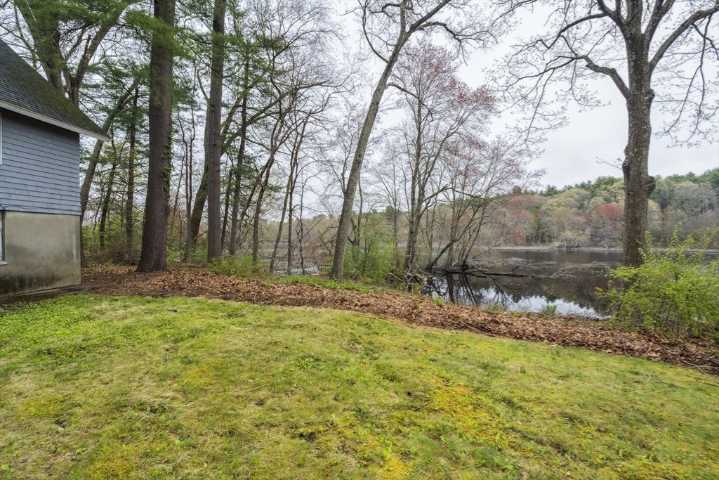 185 Heaths Bridge Road Concord, MA 01742 - Photo 15 of 38 Gallery Image 15