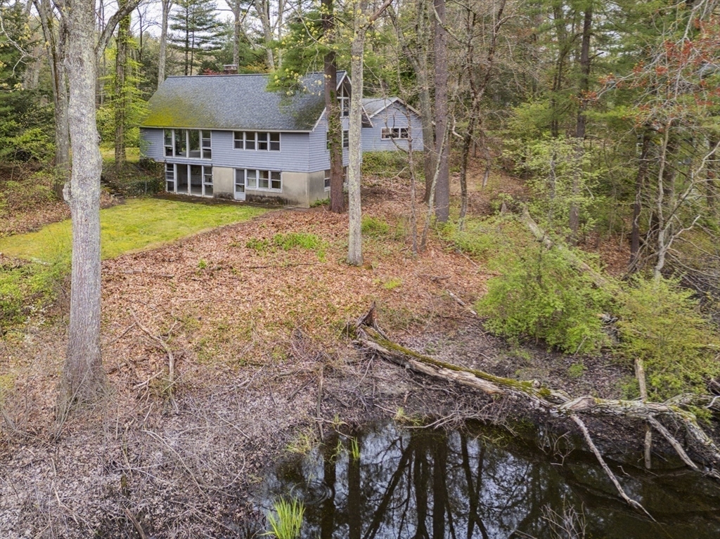 185 Heaths Bridge Road Concord, MA 01742 - Photo 16 of 38 Gallery Image 16