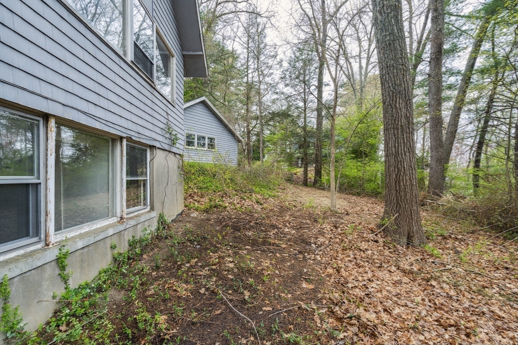185 Heaths Bridge Road Concord, MA 01742 - Photo 26 of 38 Gallery Image 26