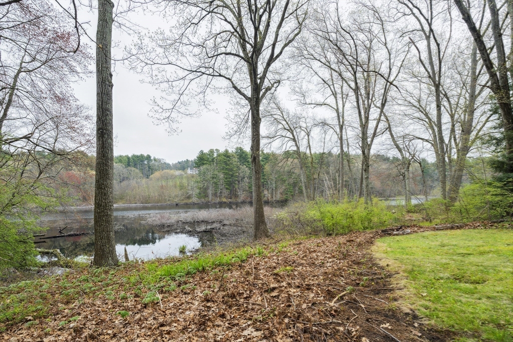 185 Heaths Bridge Road Concord, MA 01742 - Photo 29 of 38 Gallery Image 29