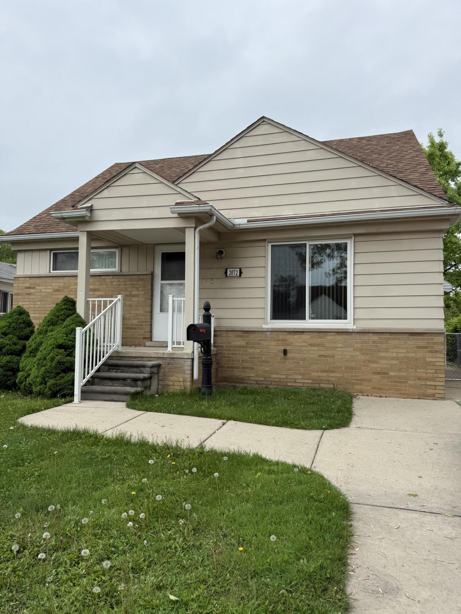 2072 Goddard Road Lincoln Park, MI 48146 - Photo 1 of 9 IMG_1838