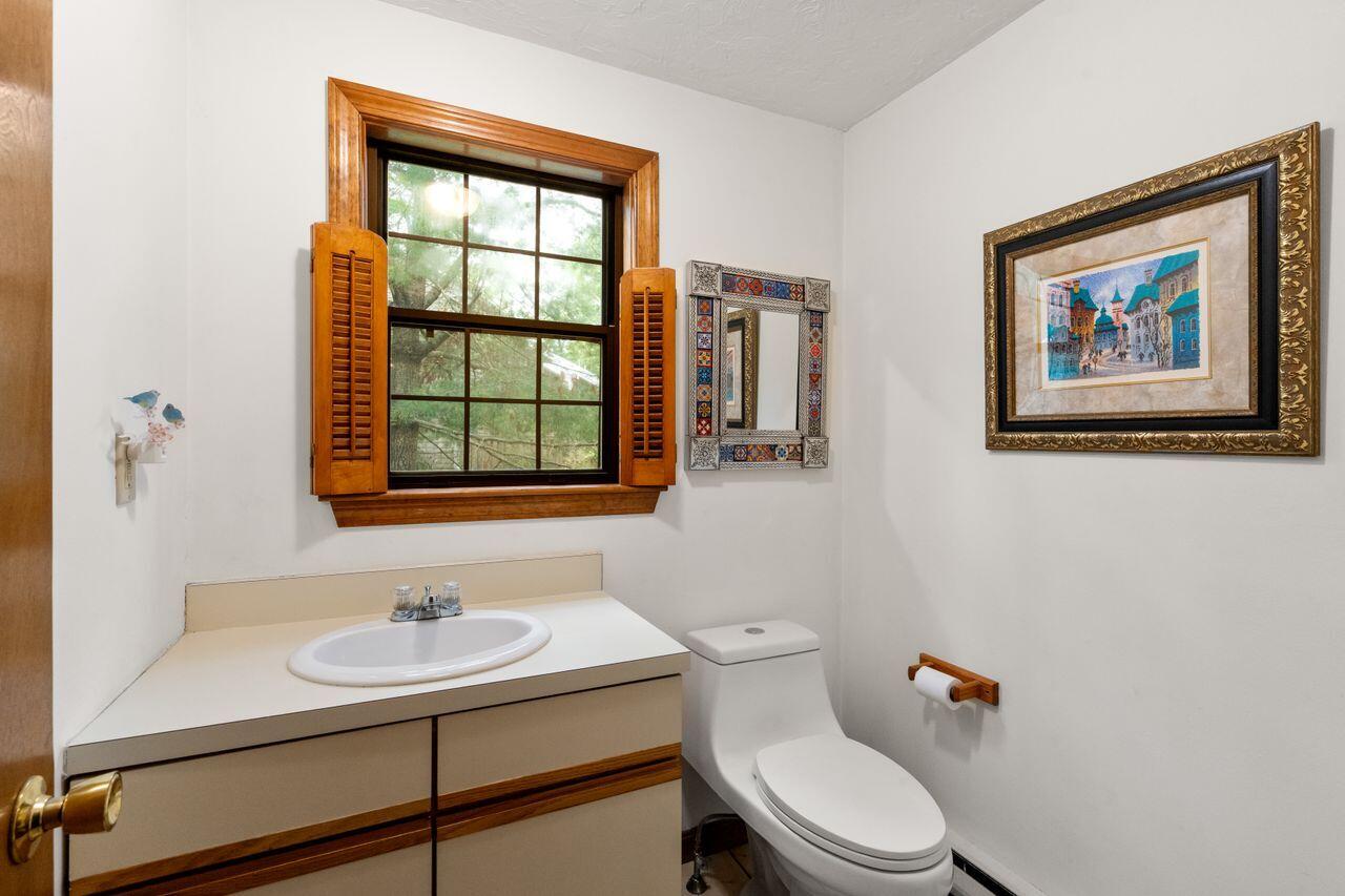 195 Falmouth Road, Unit 10A Mashpee, MA 02649 - Photo 11 of 33 First Floor Half Bath