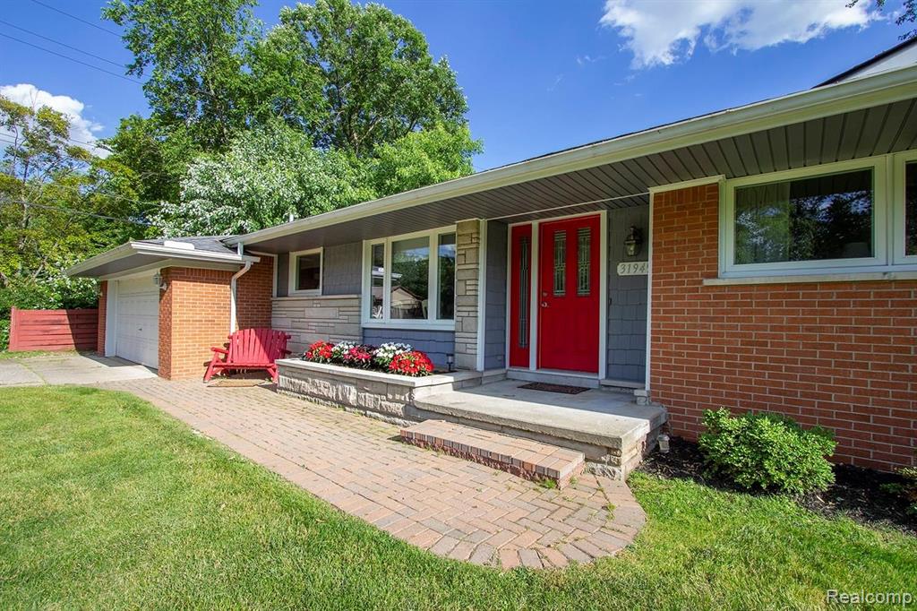 31949 Farmersville Road Farmington Hills, MI 48334 - Photo 26 of 32