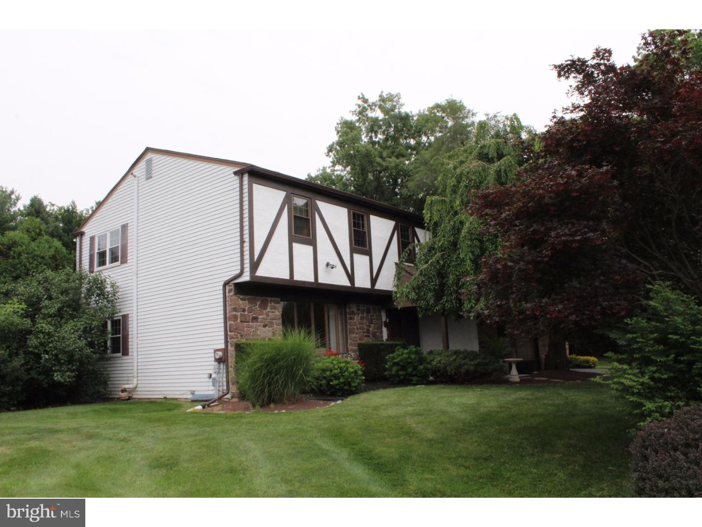 1260 Orchid Road Warminster, PA 18974 - Photo 2 of 24 Gallery Image 2