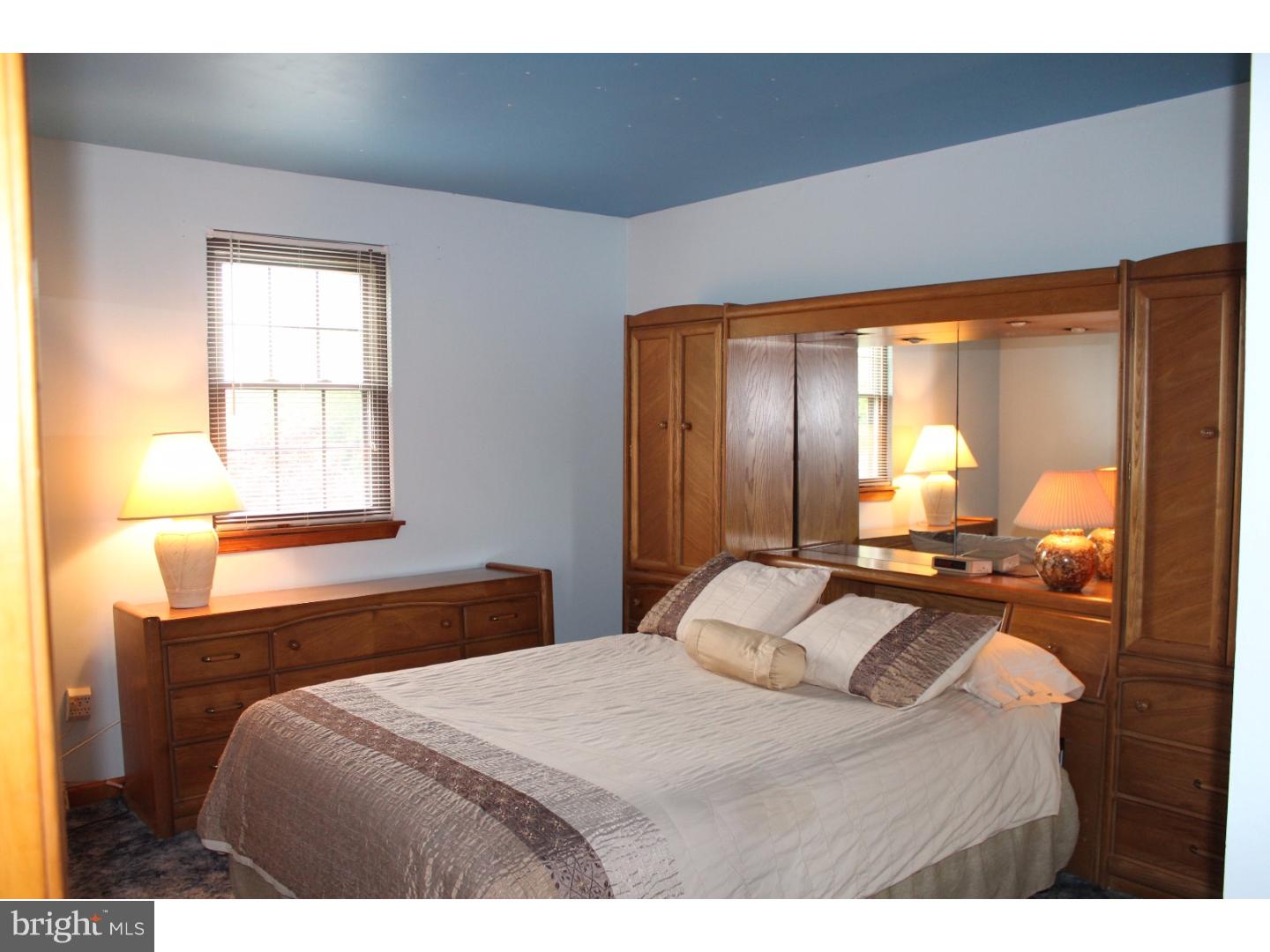 1260 Orchid Road Warminster, PA 18974 - Photo 15 of 24 Gallery Image 15