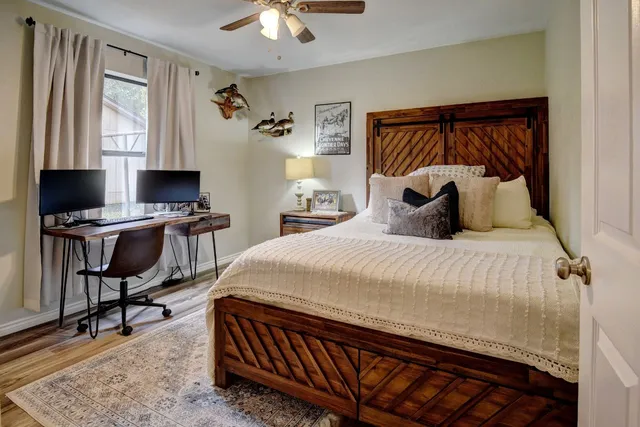 $284,500 | 504 Hickory Street, Smithville, TX 78957