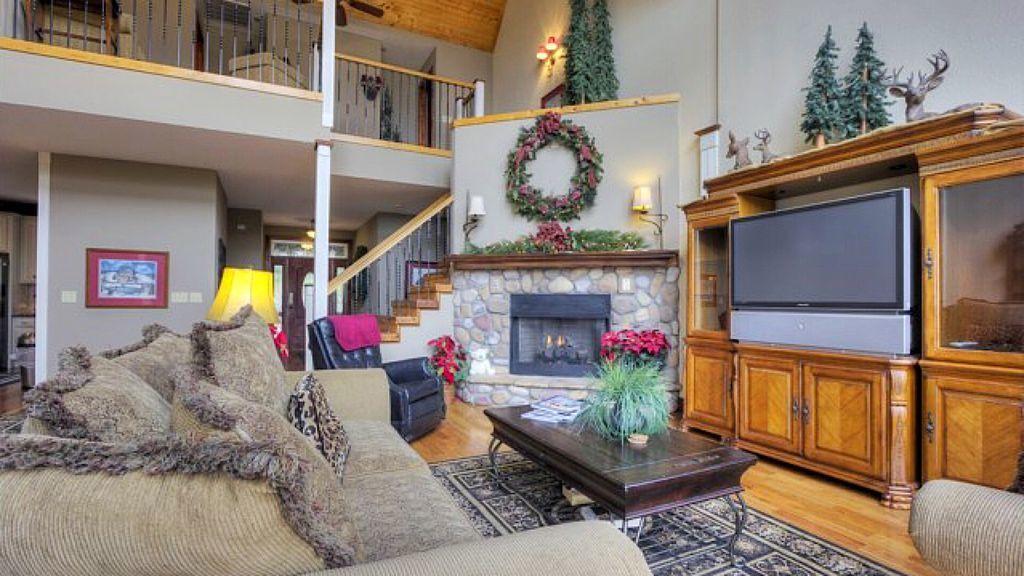 3148 Rocking Chair Lane Sevierville, TN 37862 - Photo 3 of 26 cabin 3