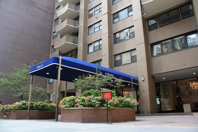 $1,750,000 | 58 West 58th Street, Unit 19A | Midtown Central