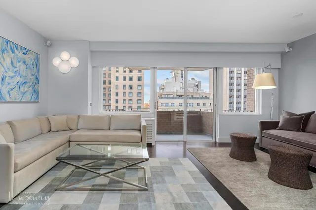 $1,750,000 | 58 West 58th Street, Unit 19A | Midtown Central