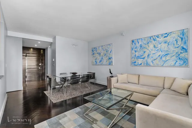 $1,750,000 | 58 West 58th Street, Unit 19A | Midtown Central