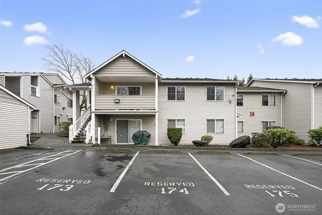 $389,000 | 1001 West Casino Road, Unit C201, Everett, WA 98204