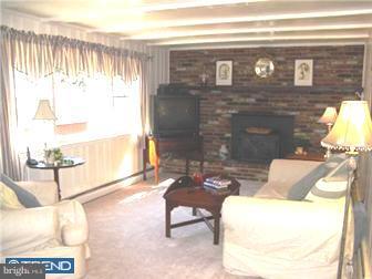 440 Spring Valley Road Media, PA 19063 - Photo 7 of 12 Family Room