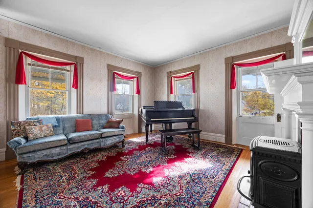 $415,000 | 17 Main Street, Franklin, ME 04634