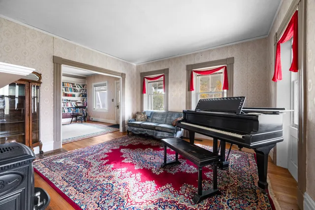 $415,000 | 17 Main Street, Franklin, ME 04634