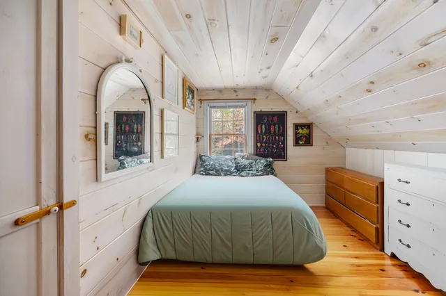 $415,000 | 17 Main Street, Franklin, ME 04634