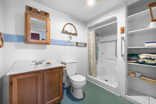 $415,000 | 17 Main Street, Franklin, ME 04634