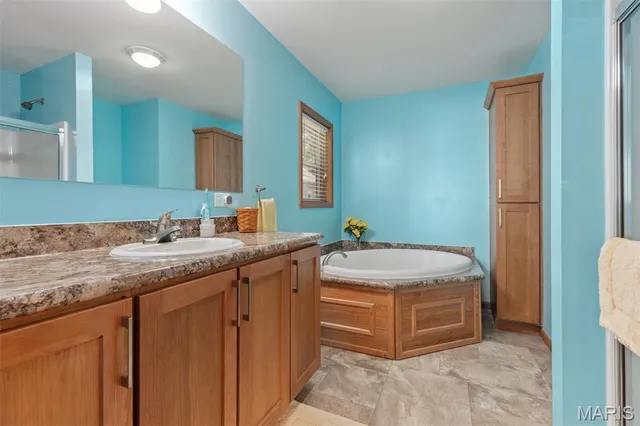 $167,000 | 704 North Monroe Street, Litchfield, IL 62056