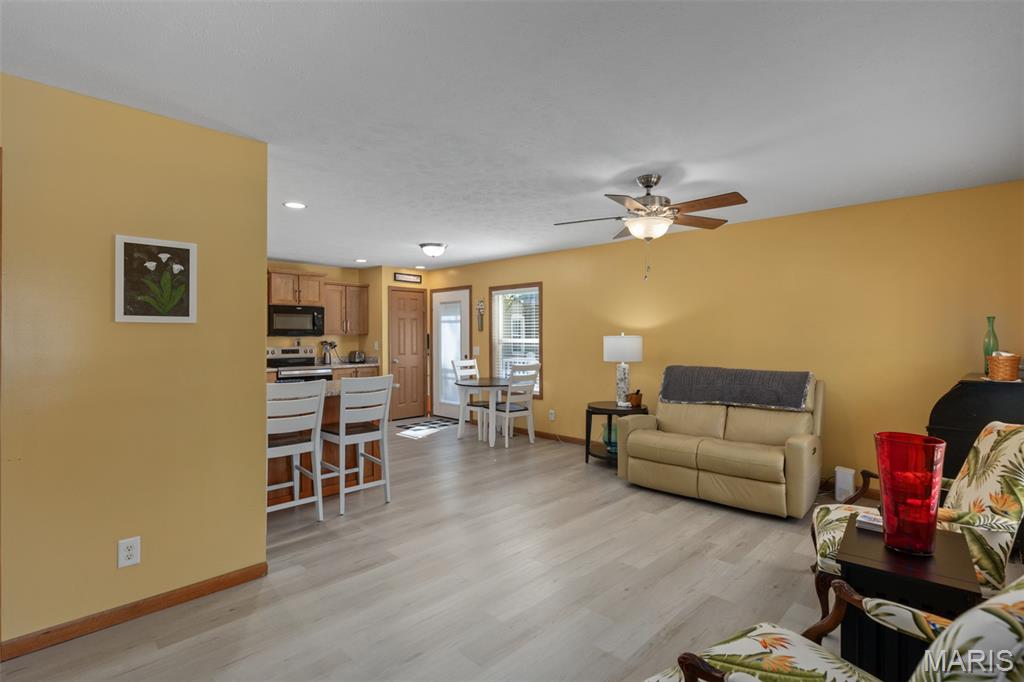 704 North Monroe Street Litchfield, IL 62056 - Photo 6 of 25