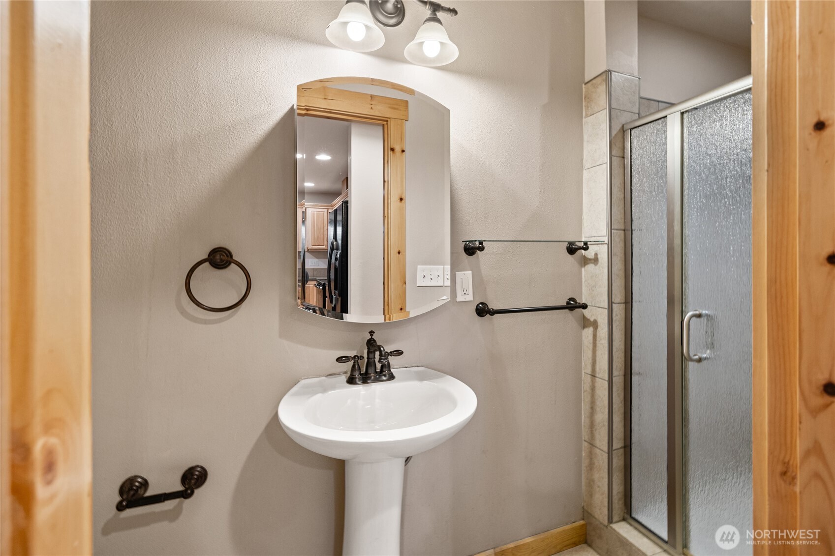 231 Clearwater Loop, Unit 1 Ronald, WA 98940 - Photo 10 of 34