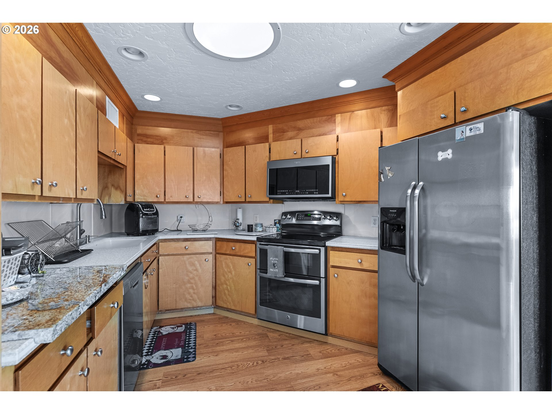 29790 Hound Dog Road Gold Beach, OR 97444 - Photo 11 of 37 Kitchen