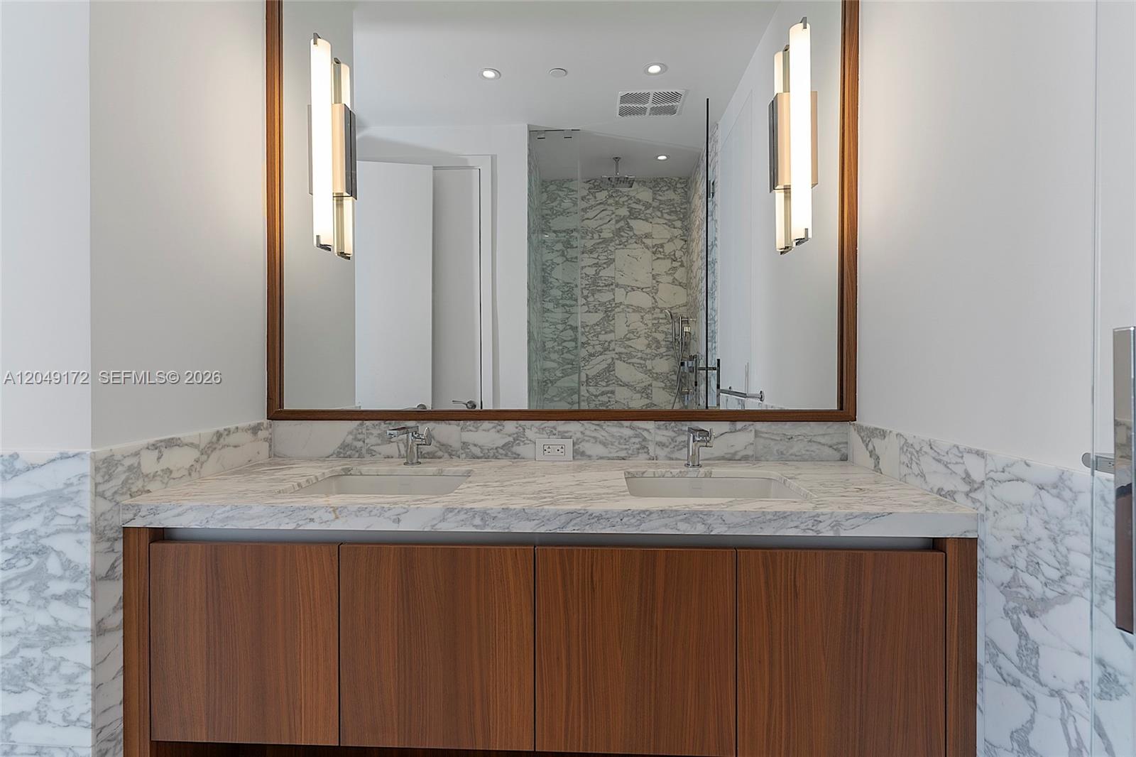 175 Southeast 25th Road, Unit 1003 Miami, FL 33129 - Photo 33 of 45