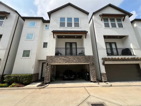 $2,399 | 1224 Upton Street, Houston, TX 77020