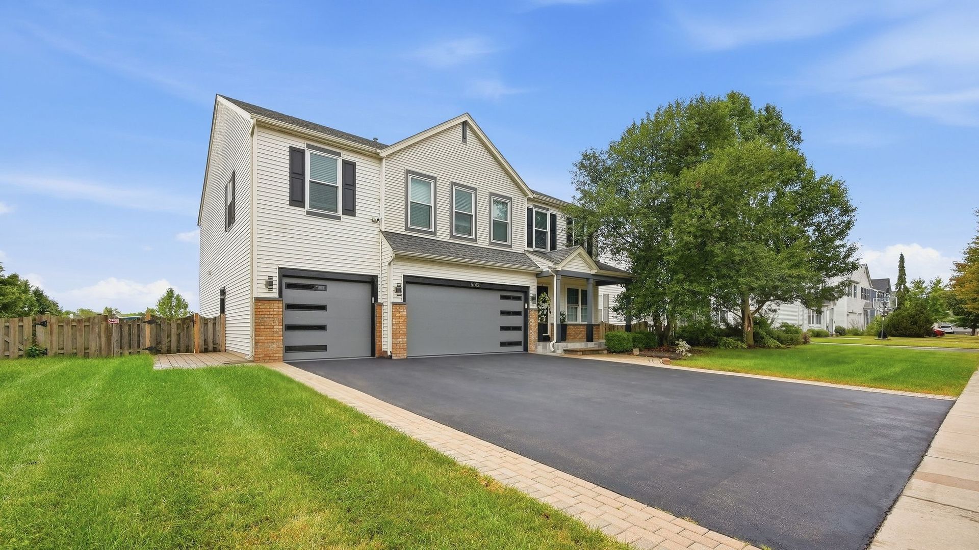 6142 Autumn Ridge Drive Plainfield, IL 60586 - Photo 3 of 41 Gallery Image 3