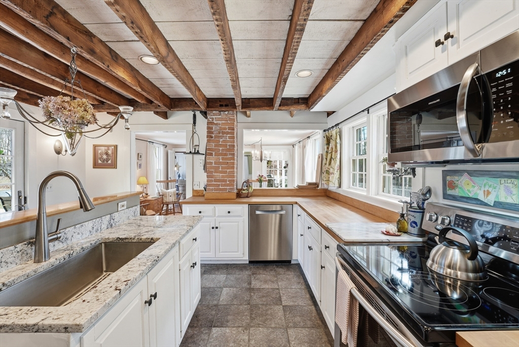 35 Old Littleton Road Harvard, MA 01451 - Photo 6 of 30