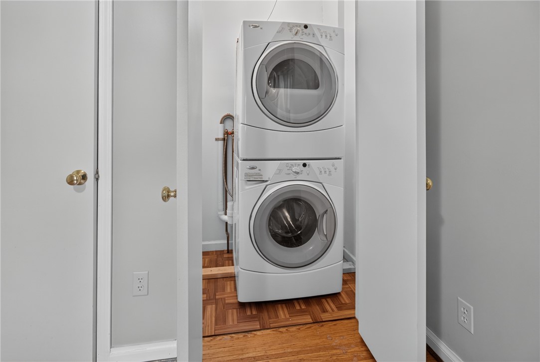 373 Aberdeen Street Rochester, NY 14619 - Photo 23 of 39 1st floor laundry