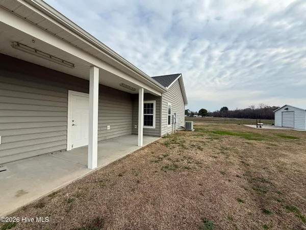 $2,300 | 1565 Old Chinquapin Road, Beulaville, NC 28518
