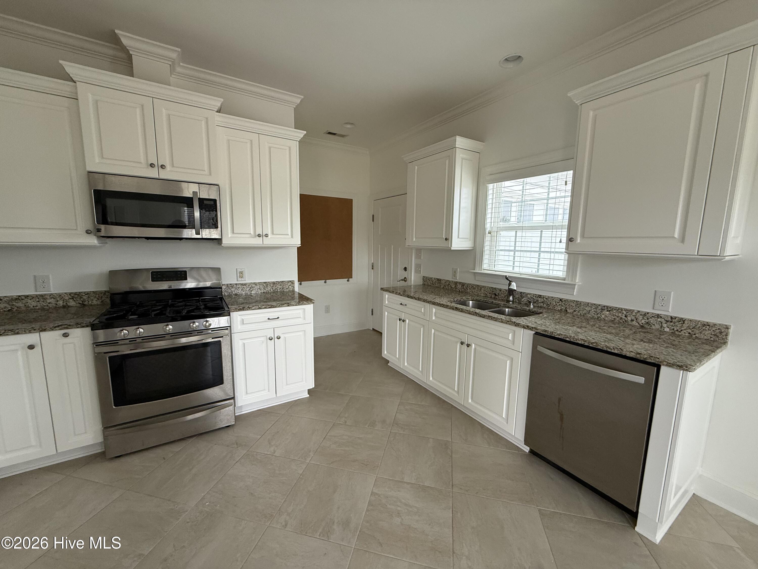 1565 Old Chinquapin Road Beulaville, NC 28518 - Photo 9 of 24 IMG_9219