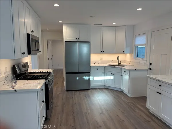 $4,500 | 2410 Gates Avenue, Redondo Beach, CA 90278