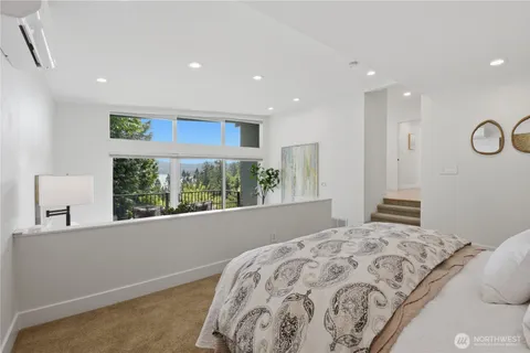 $2,775,000 | 639 West Lake Sammamish Parkway Northeast, Bellevue, WA 98008